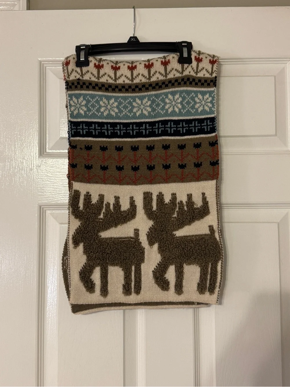 Cozy Fair Isle Moose Knit Scarf